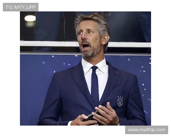 范德萨:曼联急需梅努谢什科首发存疑 范德萨:曼联急需梅努谢什科首发存疑